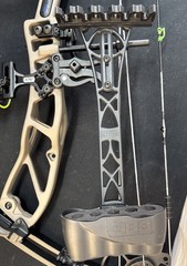 Elite Basin 20-70lb Compound Bow RH