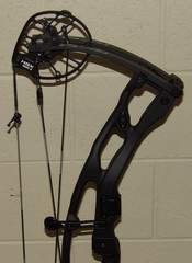 2025 Hoyt Carbon RX9 Bow -70 lb Limbs- Black Finish – RX-9 – Right Hd- Black Out