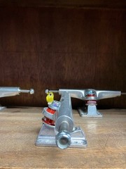 Unused itemINDEPENDENTIndependent STAGE4 truck 136sk8