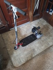 Zenoah G290RC Gas Scooter 29cc 2-Stroke Throttle Control Black/Silver/Red