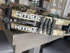 Hoyt nitrux Compound Bow Camo 60-70lbs 24-27in RH 33in MPN 1933930