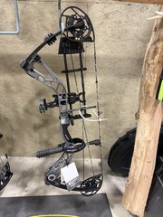 Bowtech Amplify Right Hand Compound Bow With Pkg – Grey/Black