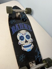 Vintage Bahne 34-1/2″ Long Skateboard Day of the Dead Skull Deck 65mm
