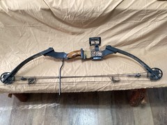 EXTREMELY RARE Collectible Ted Nugent Ultimate Beast Compound Bow by Martin