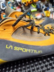 🧗 La Sportiva Finale Climbing Shoes Mens 12 / EU 45 – Vibram Sole Orange Black