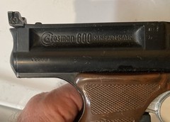 1960’s CROSMAN Model 600 .22 CO2 Semi-Automatic Pellet Air PISTOL – Works Great