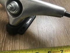 Gullwing Charger 50° 10″ Axle black/silver Longboard Trucks (Set of 2).