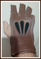 TRADITIONAL ARCHERY SHOOTING LEATHER GLOVE TOP QUALITY GLOVE 100% REAL LEATHER