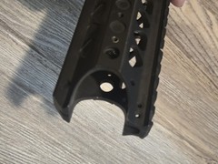 AIRSOFT MARKED LVOA-C Handguard Rail