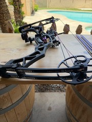 Hoyt Vicxen Compound Bow Right Hand