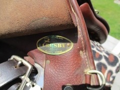 18» MEDIUM CROSBY A/P ENGLISH SADDLE w NEW LEATHERS &BREAKAWAY IRONS,