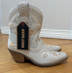 Dingo White Primrose Embroidered Western Boots Size 7 M(medium) DI 748-WHITE