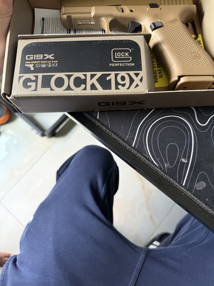 GLOCK 19X GBB 6mm BB Airsoft Pistol in Tan – Includes Box, BBs & Gas