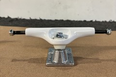 Tensor Trucks Brand New Night Shift Skateboard Trucks – 8.25 – White set of 2