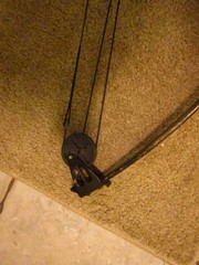 ARCHERY BUNDLE- VINTAGE BEN PEARSON PRO SERIES MARK IV COMPOUND BOW w/ 8 ARROWS