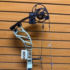 Item 3859 – Bowtech Archery Compound Bow – Ascend – RH – Forest – #60 – 24.5”-30