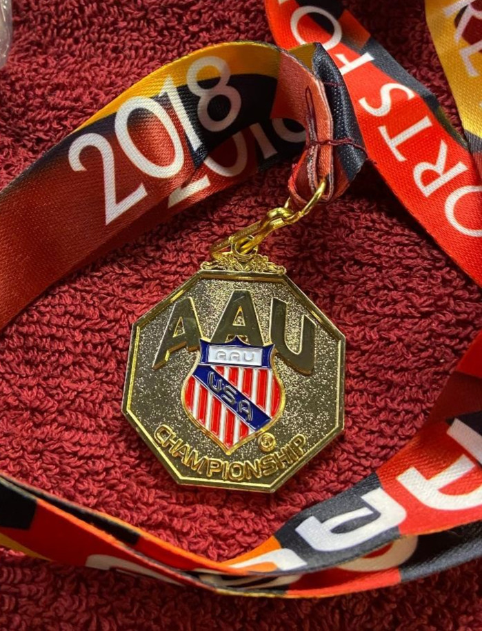 Amateur Athletic Union United States Medal Sport for All & Lanyard Gold Tone M06