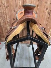 HR Mule Wade Tree Saddle Short Round Skirt 16.5″