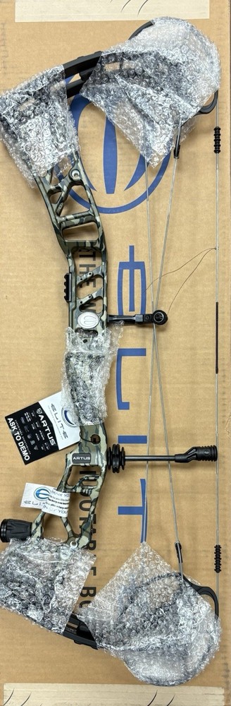Elite Artus New in Box RH Bottomland 70# 25″-30.5″ draw