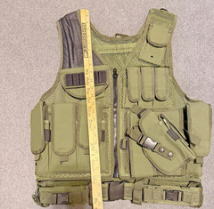 UNBRANDED Military Tactical Vest With Gun Holster Green ADJUSTABLE( NEW NO TAGS)