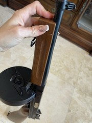 Thompson Submachine Air Gun 45MIAl No.1244194 in Black and Imitation Wood BB Gun