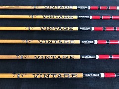 Black Eagle Vintage 400 .005 Fletched/Crested Arrows 1/2 Dozen BRAND NEW