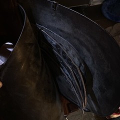 B. T. Crump Close Contact English Jumping Saddle 16.5″