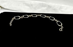 VINTAGE HEAVILY YELLOW GOLD FILLED EQUESTRIAN STIRRUP IRON LINK BRACELET