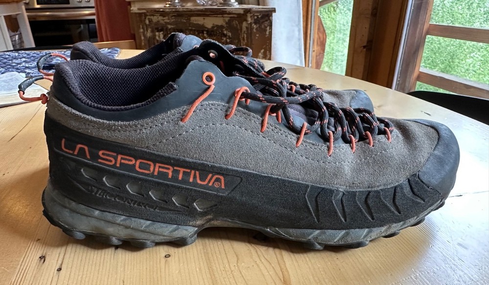 La Sportiva TX 4 size 10.5 or 44 euro