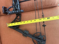 Velocity Archery Adjustable Compound Bow 30-55lb 19-29″ Draw cb50- RH