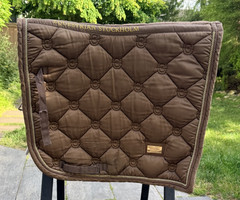 Equestrian Stockholm Classic Dressage Saddle Pad – Champagne – Size Full