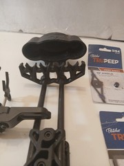 Trophy Ridge Sync Arrow Rest Right Handed Model# ARE310R. Quiver & 2 Peep Sights