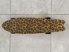 Globe Bantam Graphic ST Leopard Penny Board Skateboard Cruiser – 23 in x 6 in