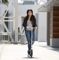 Razor A6 Kick Scooter – White – FFP One Size,