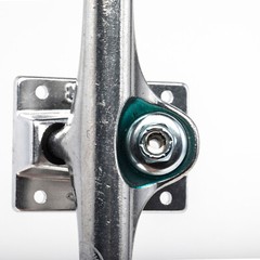 Thunder Skateboard Trucks 151 Hollow Polished II Silver 8.75″ Axle – Pair