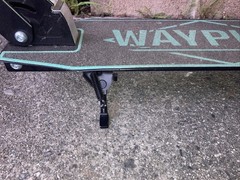 WAYPLUS Kick Scooter Foldable Teens Adults 240 LB Capacity Black Teal Used 8”