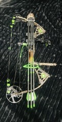 Mathews DXT Compound Bow RH 60/29 In Great Condition See Description