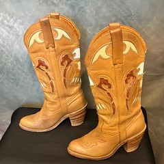Vintage Miss Capezio Tan Leather Western Cowboy Boots Embroidered Details