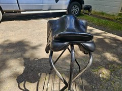 Albion Legend K2 Jumping Imported English Saddle Black Leather 17.5 M