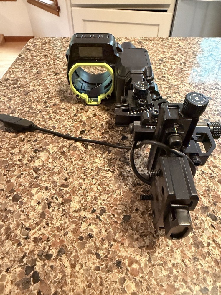 Garmin Xero A1i Pro Digital 1-Pin Compound Bow Sight Ambidextrous Black/Green