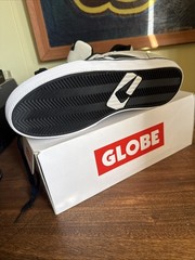 Globe Encore 2 Kicks Brand New US Size 11 Scarab / White Skate Shoes ㅎㅎ