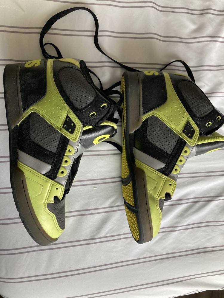 RARE Osiris NYC 83 Men’s Skate Shoes in a black, grey, neon Men’s US Size 11.5