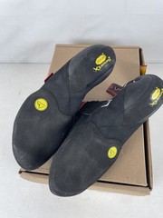 Excellent La Sportiva Theory Women’s Climbing Shoes, Hibiscus/Black, W40.5