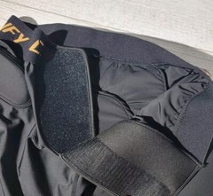 CIENFY 3D Hip Protective Pad Shorts L EVA Tailbone Skiing Skateboarding MSP $57