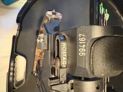 Mission by Mathews Compound Bow UX2- RH-50 Pounds 22-30 Draw, Case, and Arrows