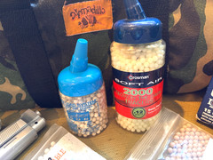 Airsoft Hand Gun & Ammo LOT!