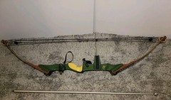 Vintage Martin Cougar Magnum M-15 Compound Bow, Case, Arrows & Many Accessories
