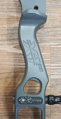 Used Prime Centergy X1 39 Gray Right Hand 29.5″ Draw Length 50-60# Draw Weight