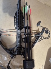 BARNETT ARCHERY MODEL XP 370, W/ FOUR BOLTS IN QUIVER (B33009203)