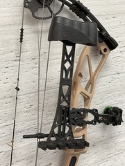 Elite Basin, RH, 20-70 lbs, In Mountain Tan w/ Package